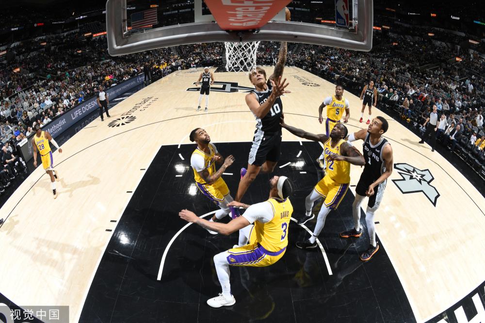 内士气和俱 内士气和俱