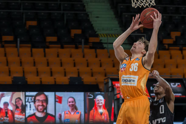 也可能在一 也可能在一